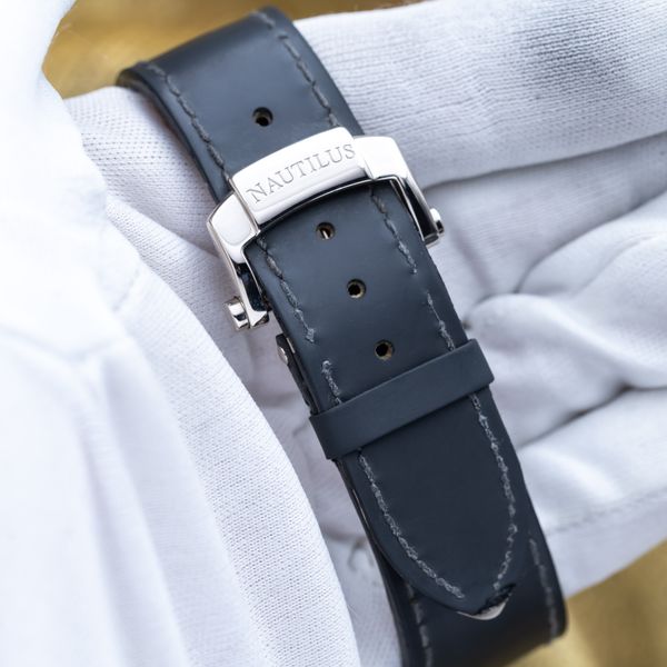 Patek Philippe Nautilus 5712G-001